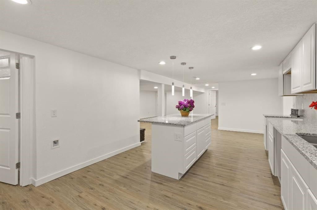 5805 Laurel Avenue — photo 17