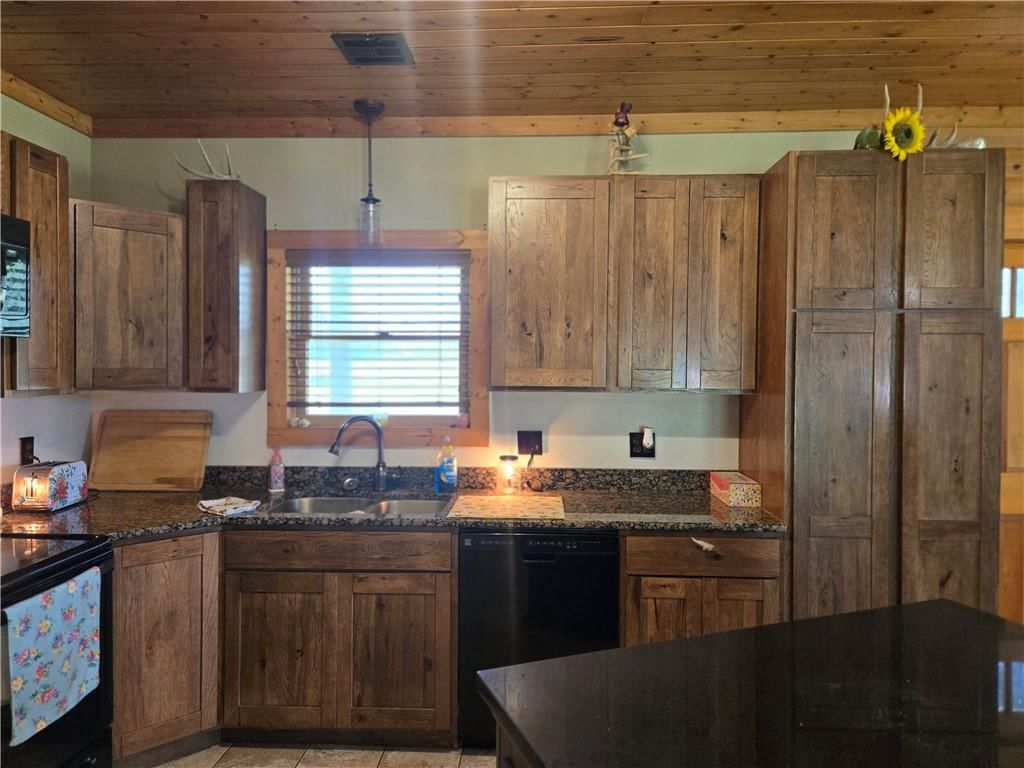 Photo 21 of 34 - 302 S 160th Street