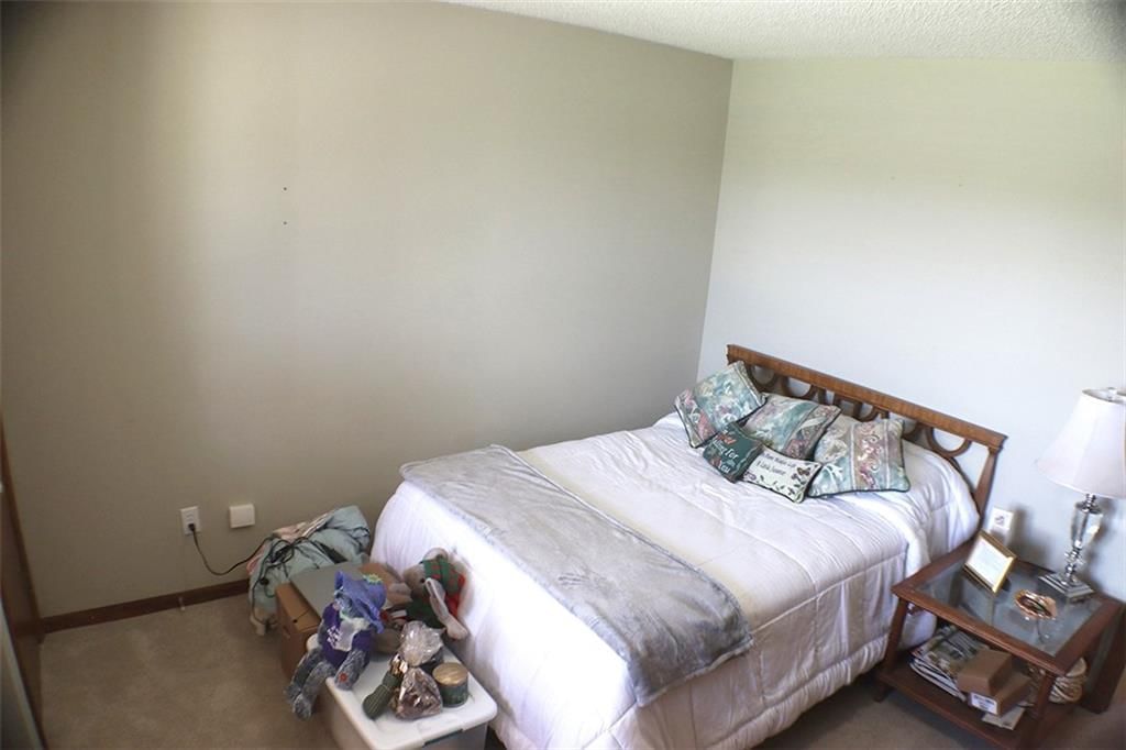 1215 Foxridge Drive — photo 19