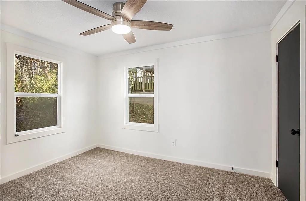 Photo 13 of 17 - 1743 S 49 Street