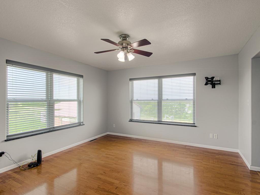 Photo 17 of 88 - 23813 NE 172nd Street