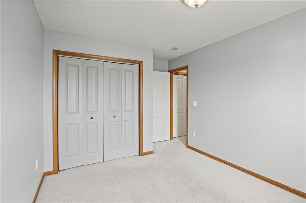 Photo 19 of 26 - 913 N Cochise Avenue