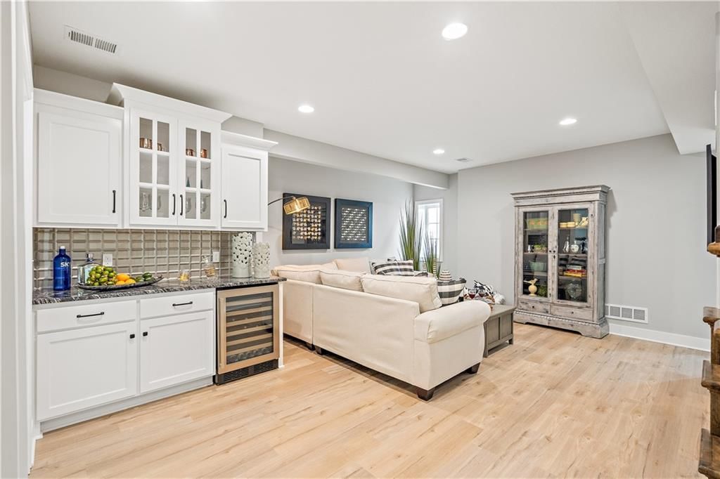 7237 Allman Drive — photo 18