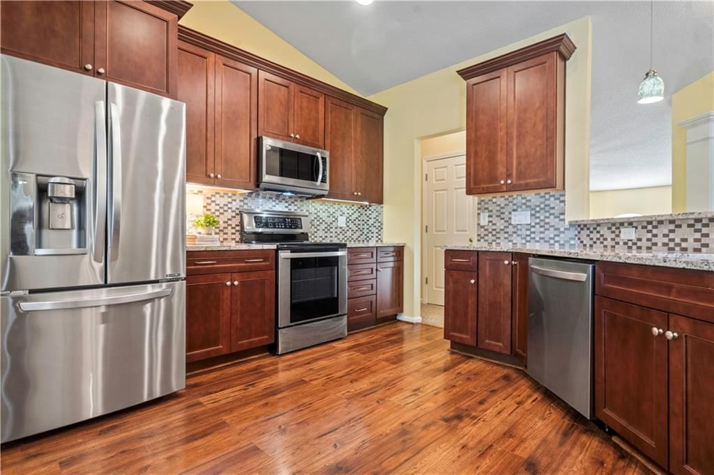 Photo 20 of 54 - 15868 W 157th Terrace