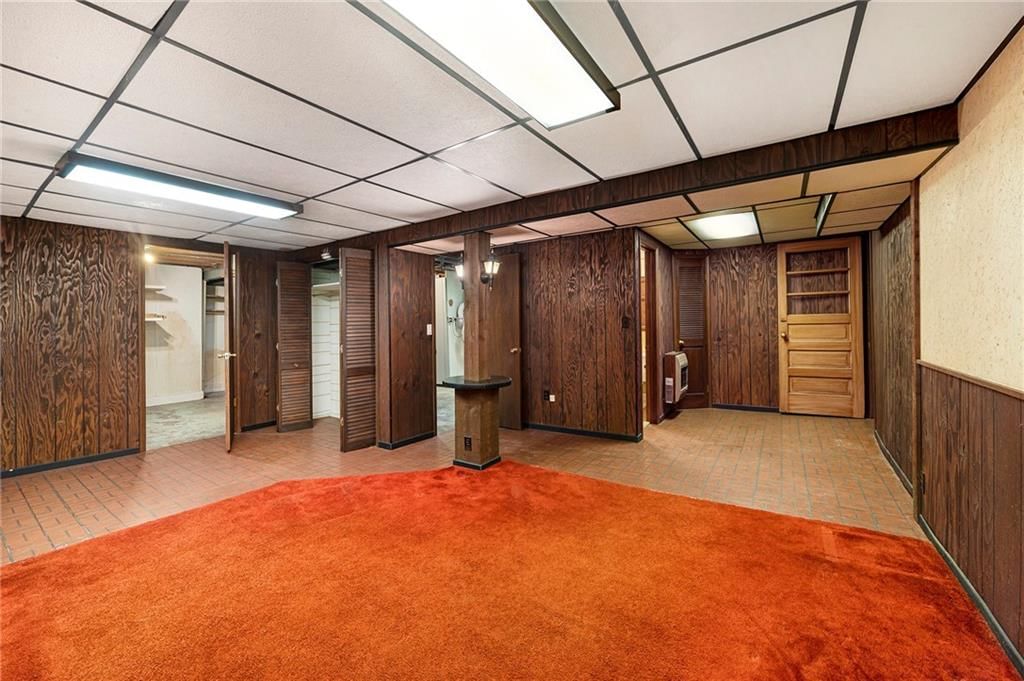 Photo 15 of 21 - 8201 W 89th Street
