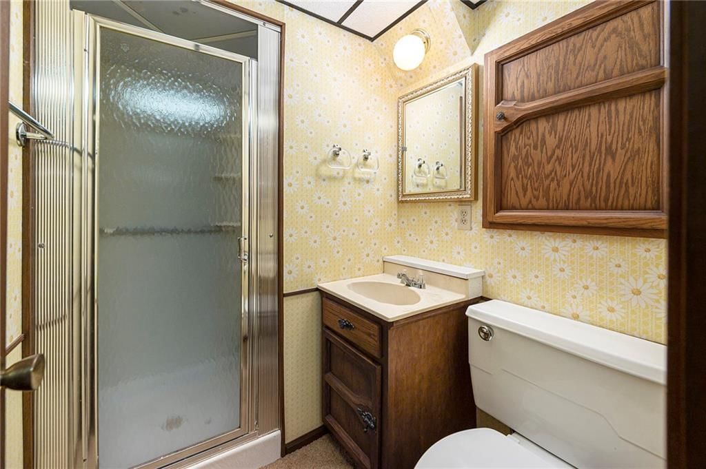 Photo 16 of 21 - 8201 W 89th Street
