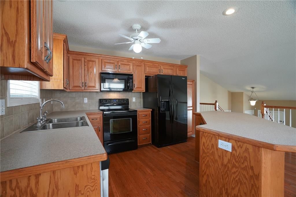 Photo 17 of 46 - 17586 W 161st Street