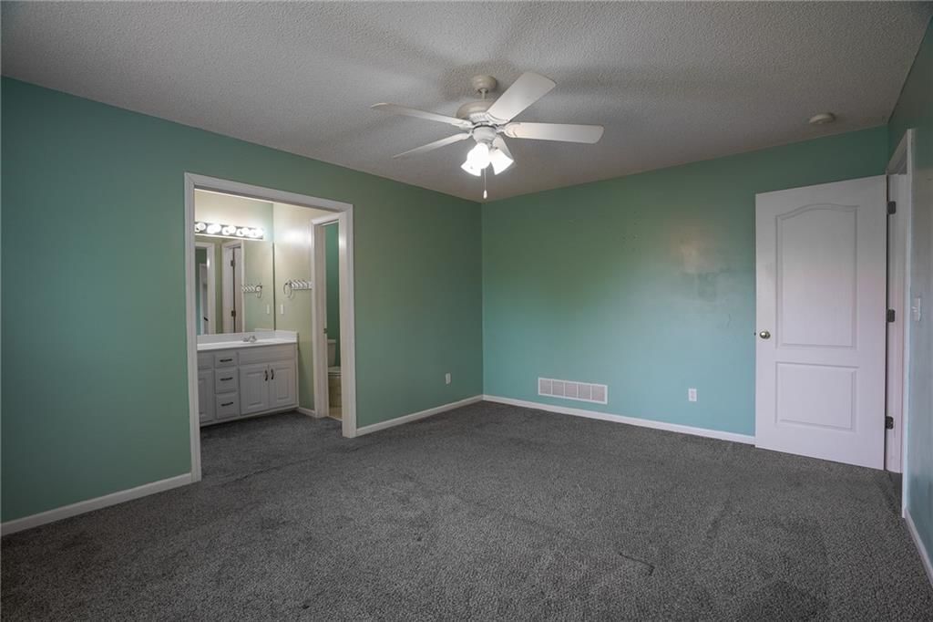 Photo 24 of 46 - 17586 W 161st Street