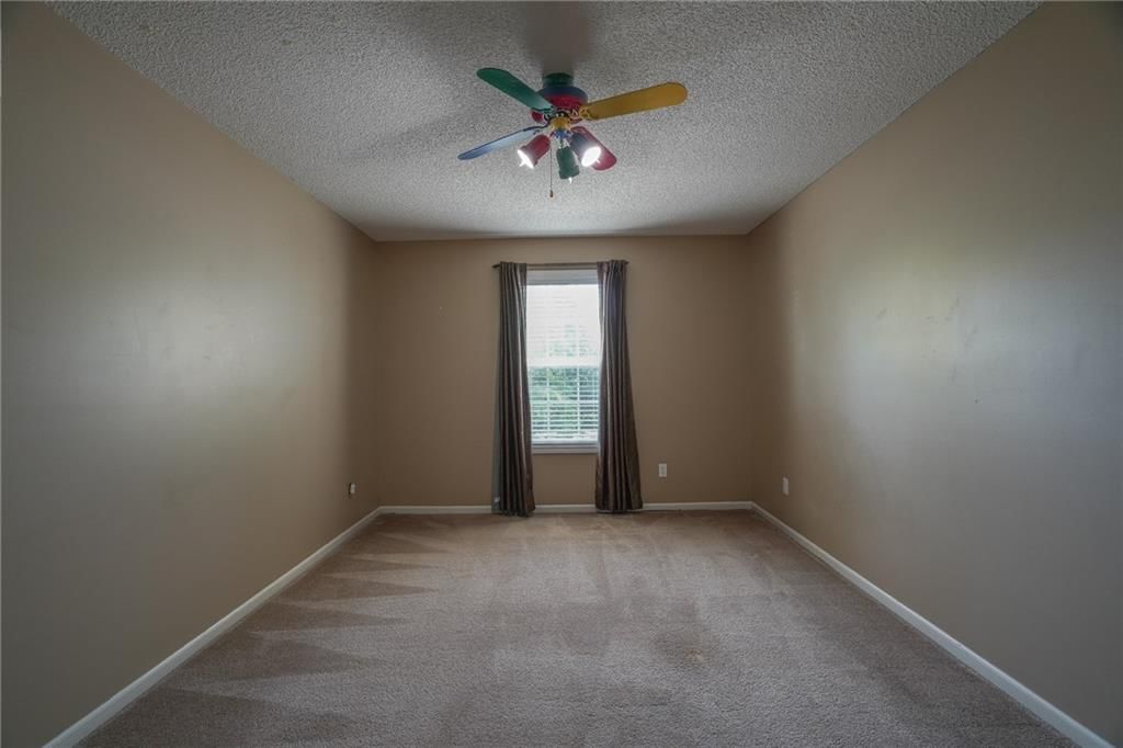 Photo 28 of 46 - 17586 W 161st Street