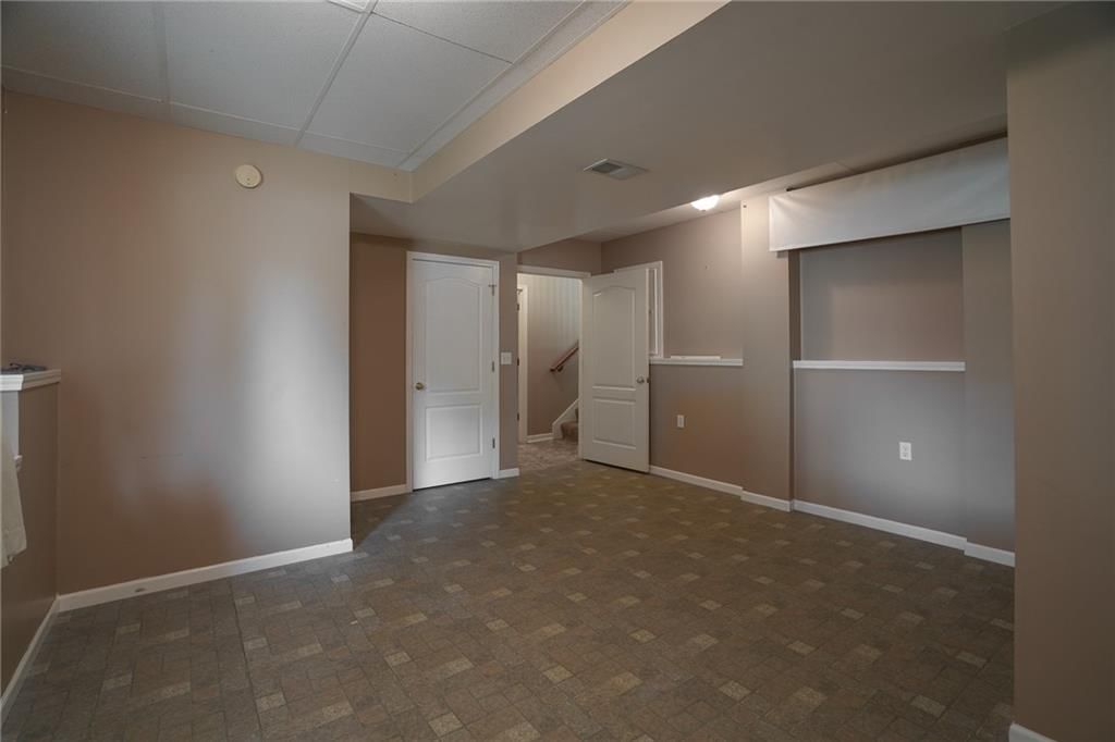 Photo 33 of 46 - 17586 W 161st Street
