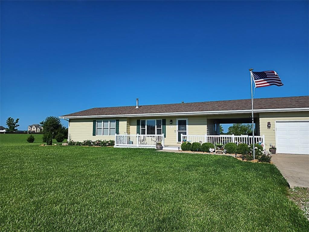 Photo 6 of 56 - 879 E 1900th Road