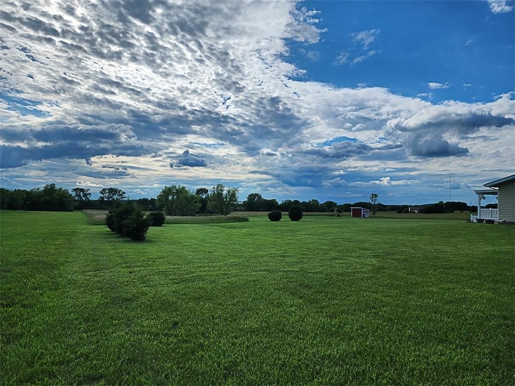Photo 40 of 56 - 879 E 1900th Road