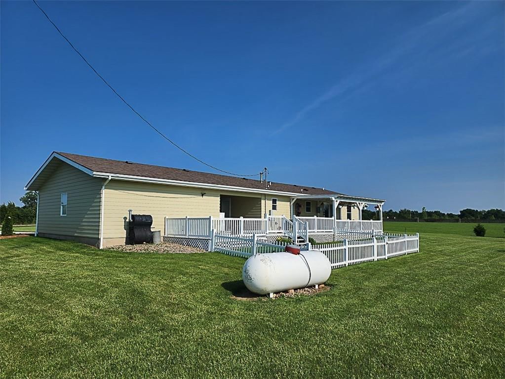 Photo 48 of 56 - 879 E 1900th Road