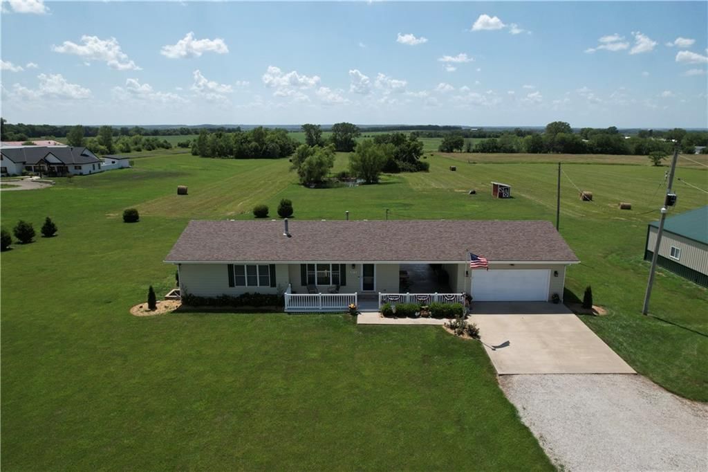 Photo 55 of 56 - 879 E 1900th Road