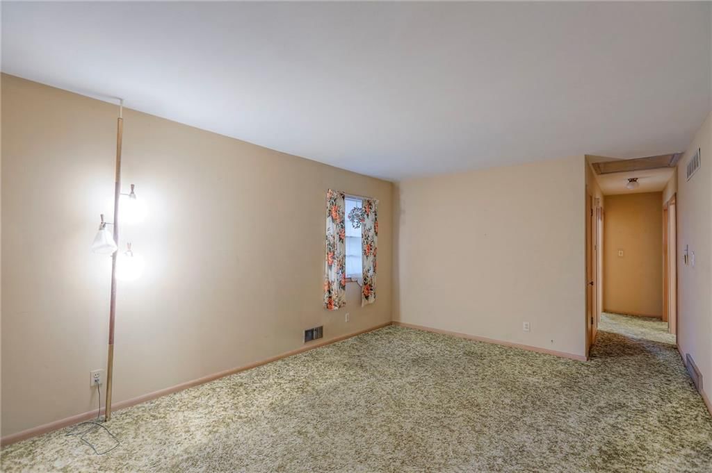 Photo 22 of 40 - 8901 McGee Street