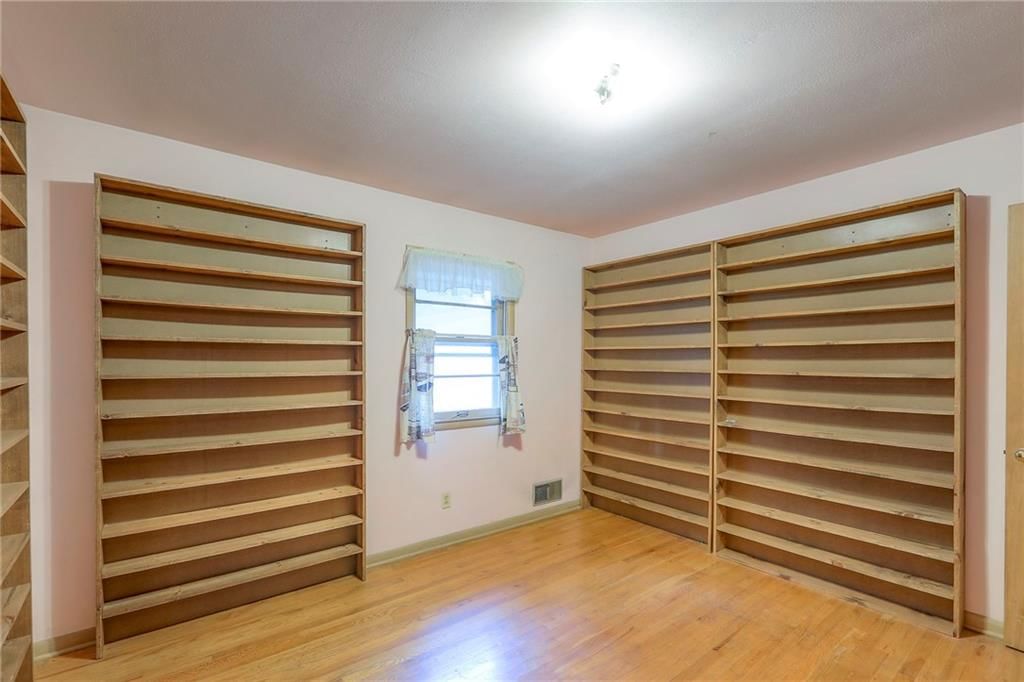 Photo 30 of 40 - 8901 McGee Street