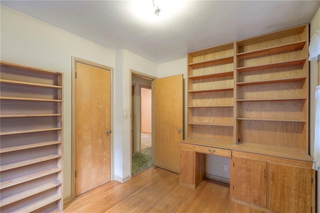 Photo 32 of 40 - 8901 McGee Street