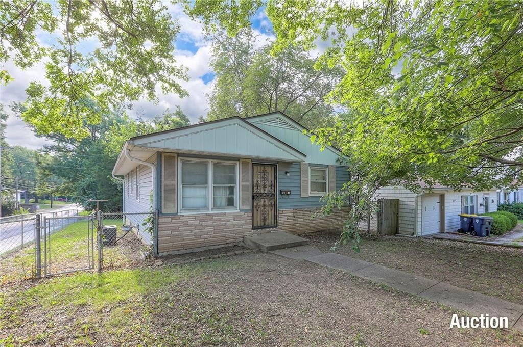 Photo 39 of 40 - 8901 McGee Street