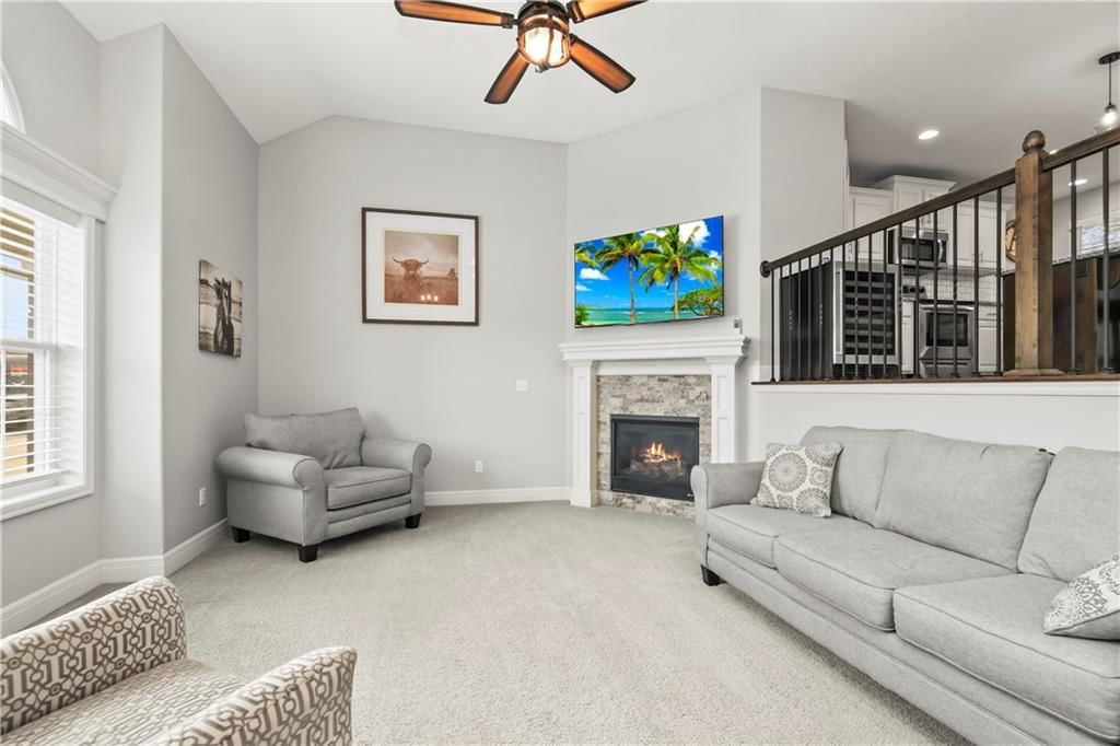 916 SE Forest Ridge Court — photo 6