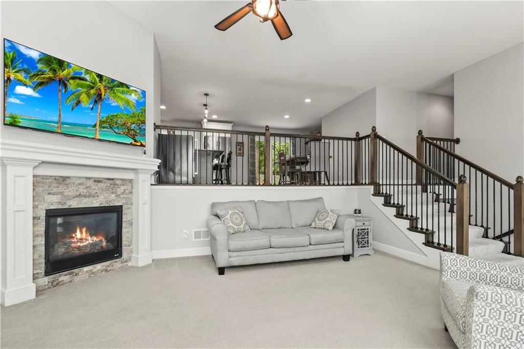 916 SE Forest Ridge Court — photo 7