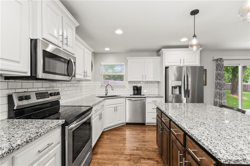 916 SE Forest Ridge Court — photo 12