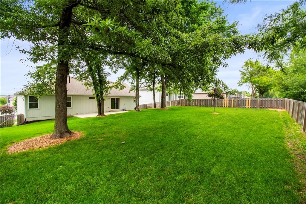 916 SE Forest Ridge Court — photo 31