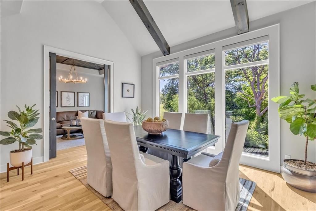 Photo 7 of 44 - 2136 NE 105th Street