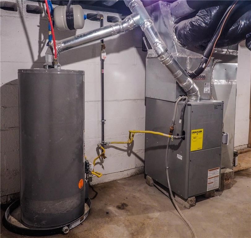 Photo 13 of 21 - 4224 N Spruce Avenue