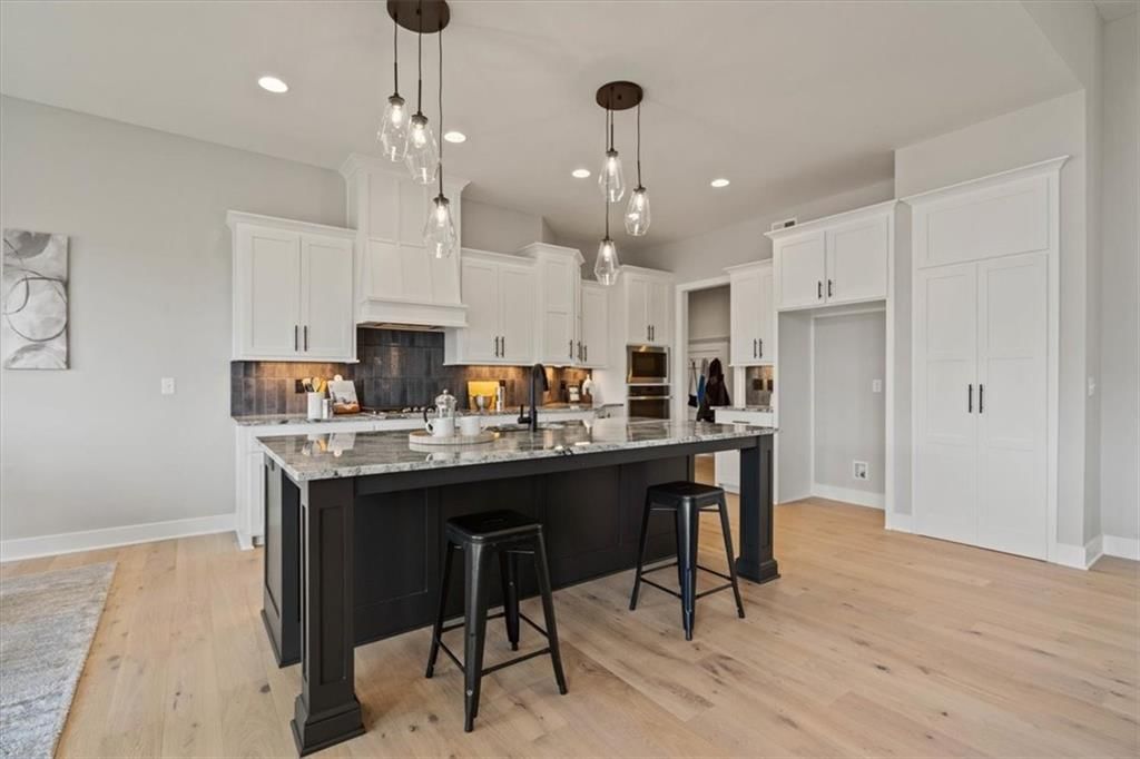 4722 Clubhouse Drive — photo 10