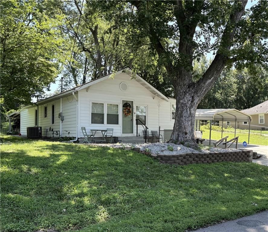 1317 S Pleasant Street — photo 3