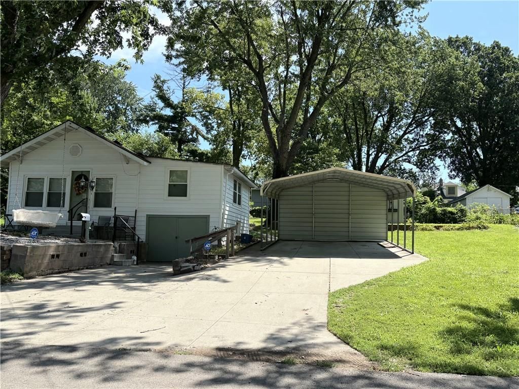 1317 S Pleasant Street — photo 4