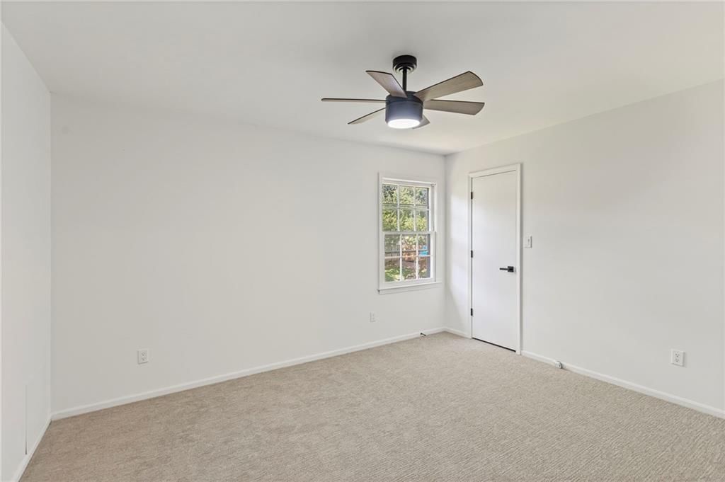 Photo 31 of 52 - 7401 W 99th Street