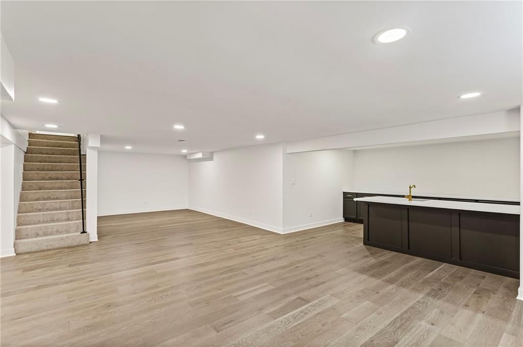 Photo 37 of 52 - 7401 W 99th Street
