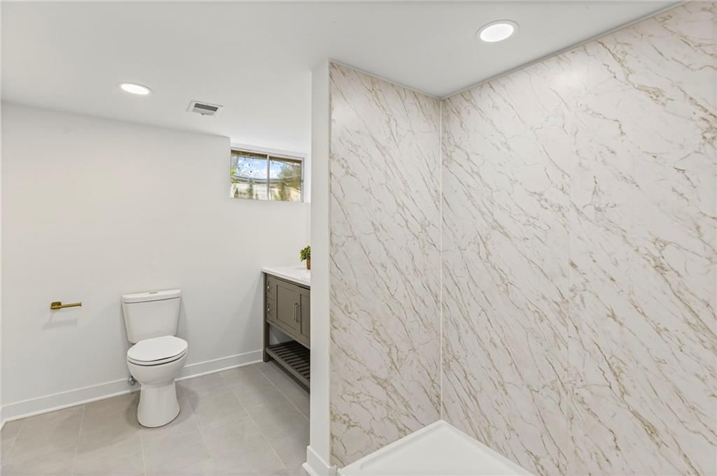 Photo 44 of 52 - 7401 W 99th Street