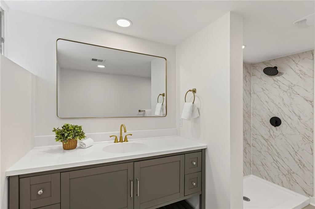 Photo 45 of 52 - 7401 W 99th Street