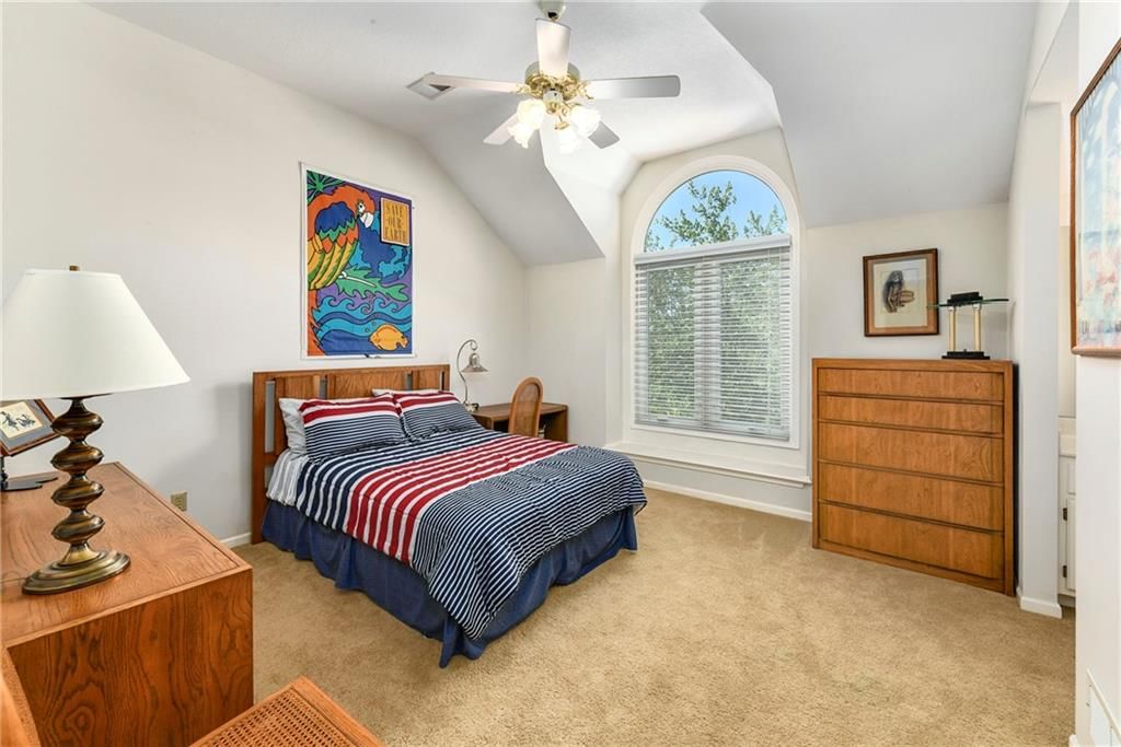 Photo 36 of 84 - 9006 W 139th Terrace