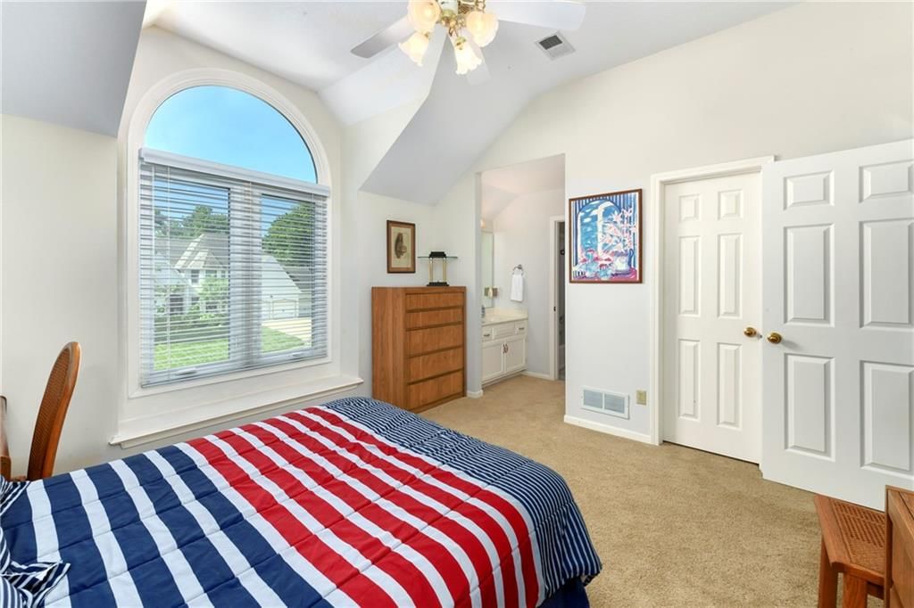 Photo 37 of 84 - 9006 W 139th Terrace