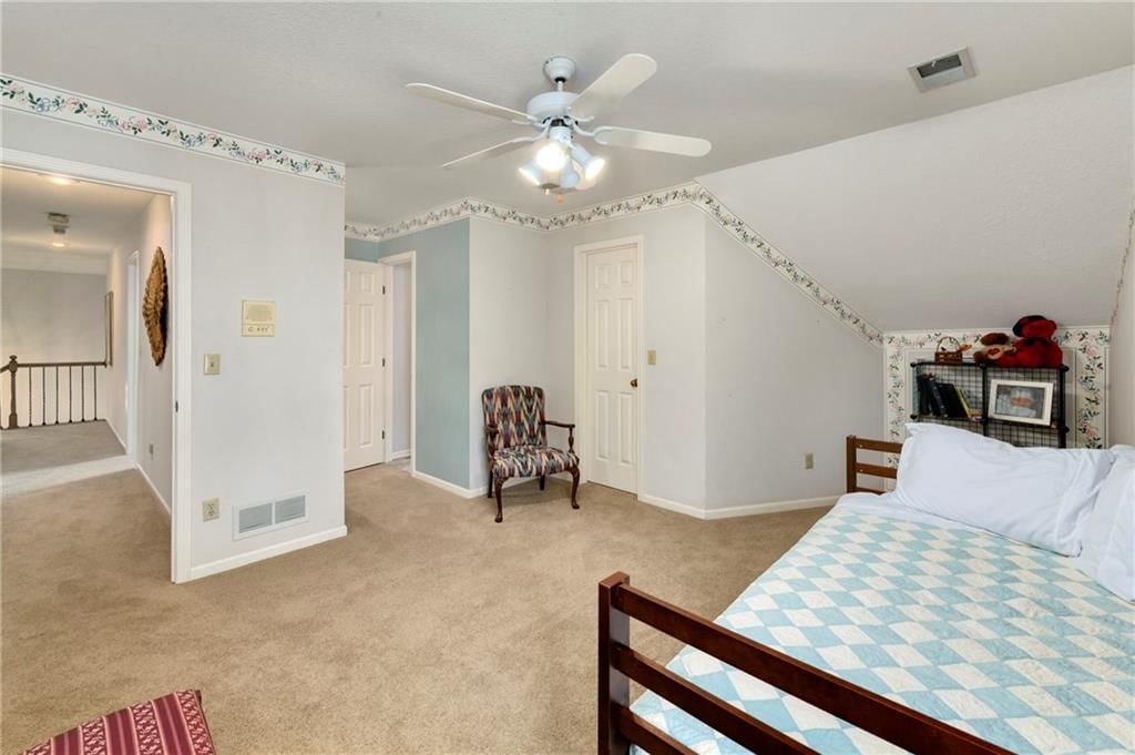 Photo 43 of 84 - 9006 W 139th Terrace