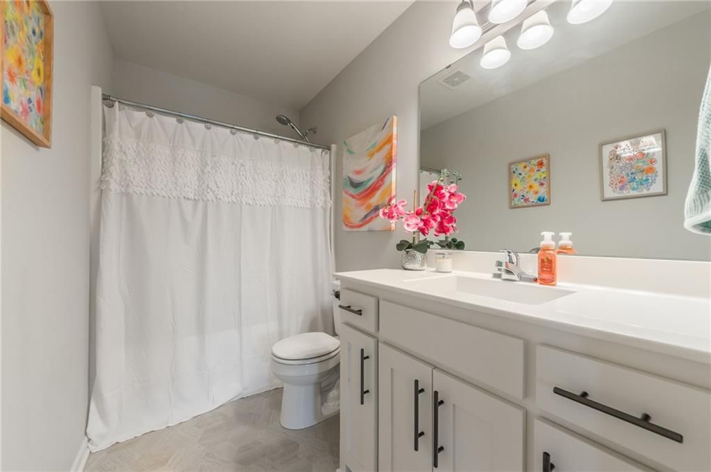 Photo 16 of 38 - 1603 CHESTNUT Street