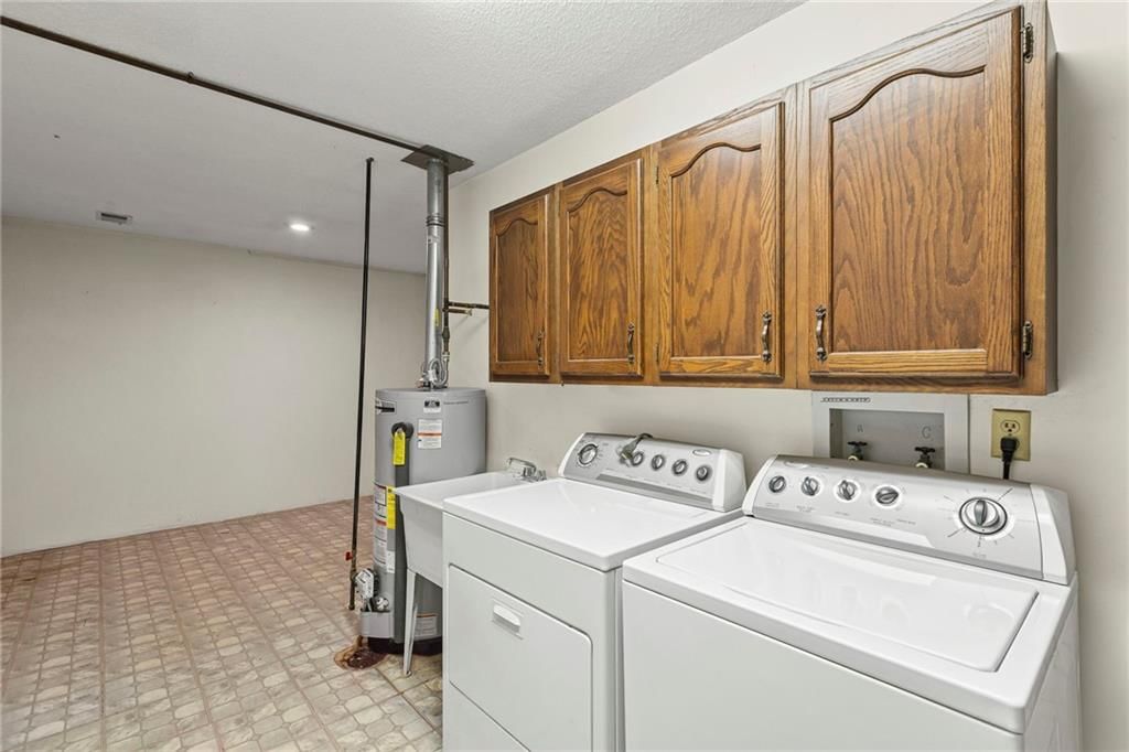 28543 W 85th Terrace — photo 14