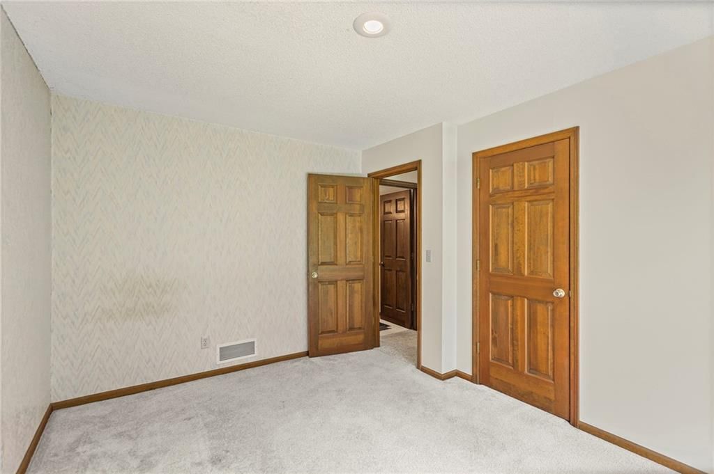 28543 W 85th Terrace — photo 23