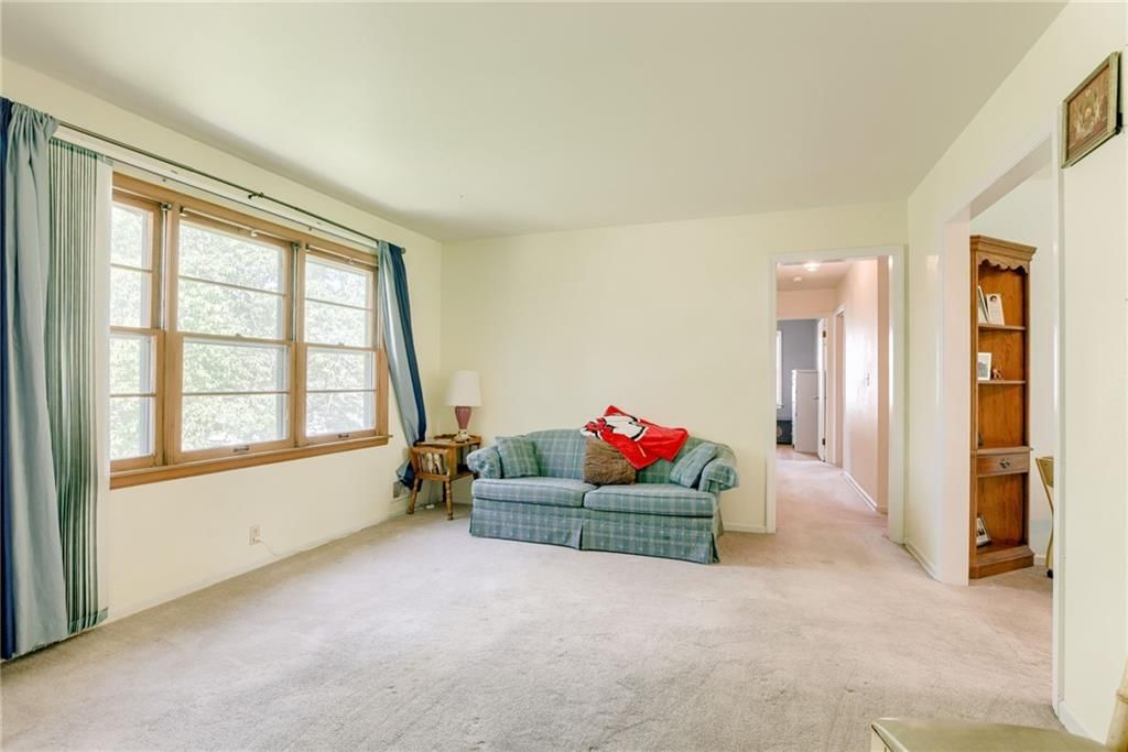 Photo 6 of 33 - 8617 E 52nd Street