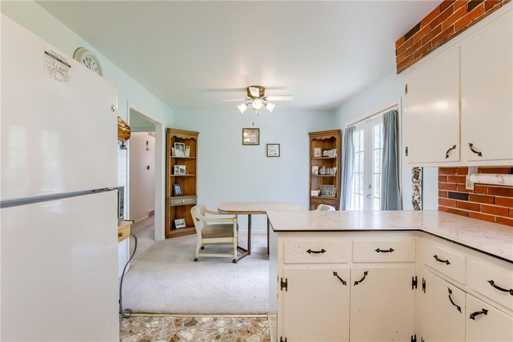 Photo 16 of 33 - 8617 E 52nd Street