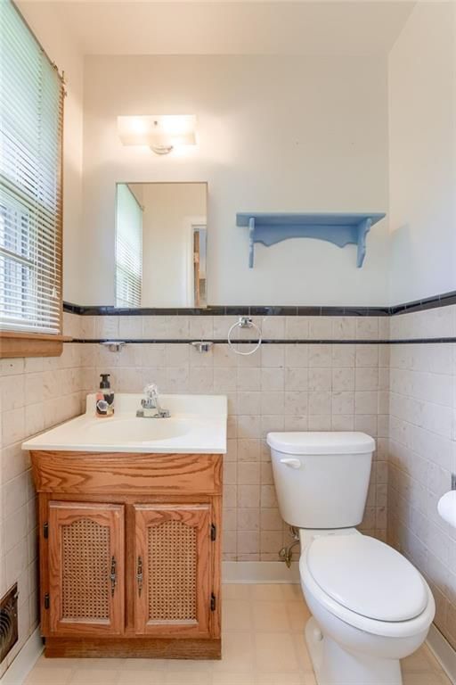 Photo 21 of 33 - 8617 E 52nd Street