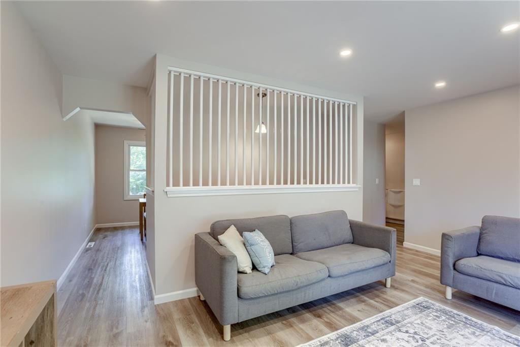 904 N Parkway Drive — photo 6