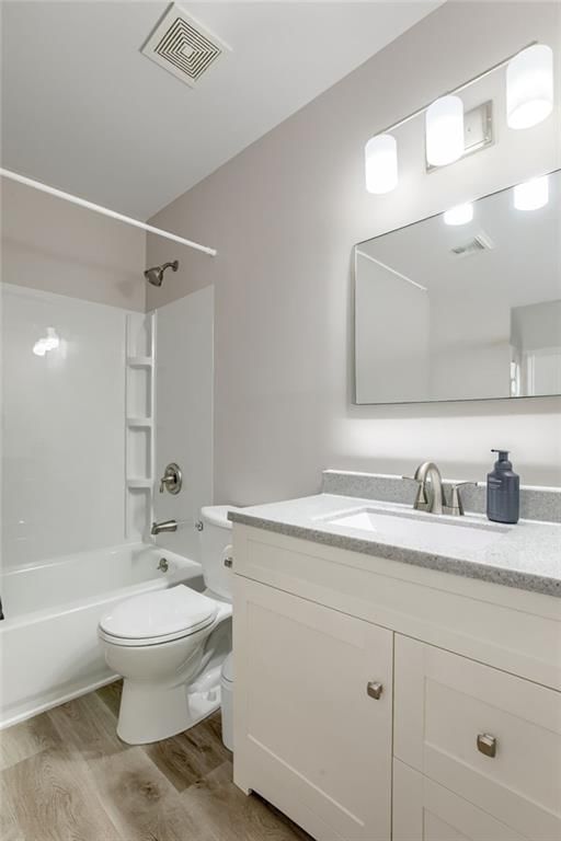 904 N Parkway Drive — photo 16