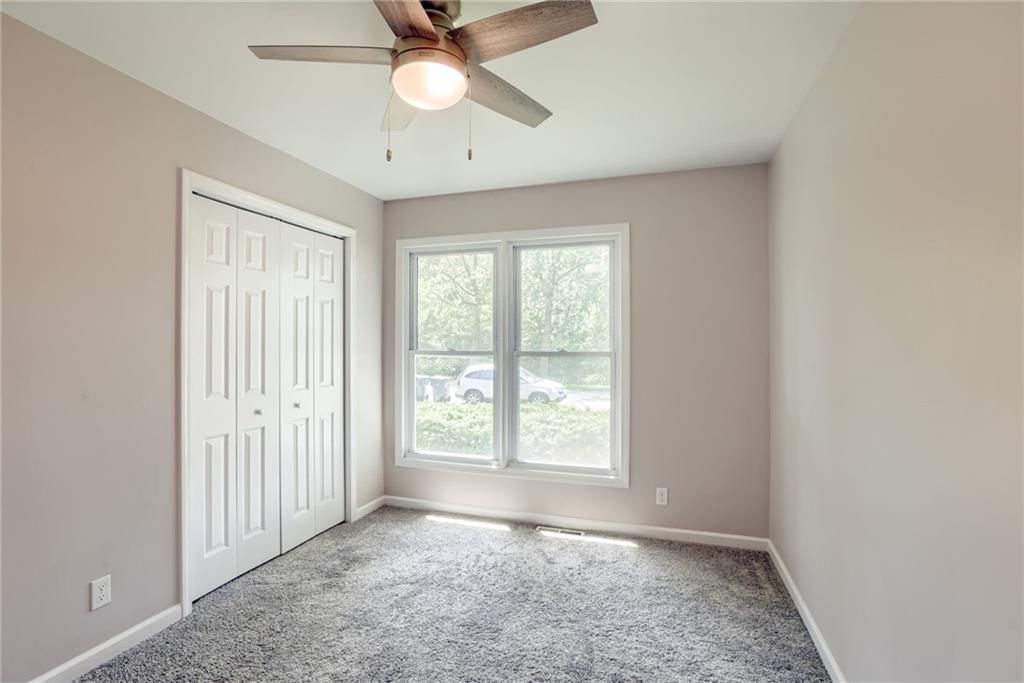 904 N Parkway Drive — photo 17