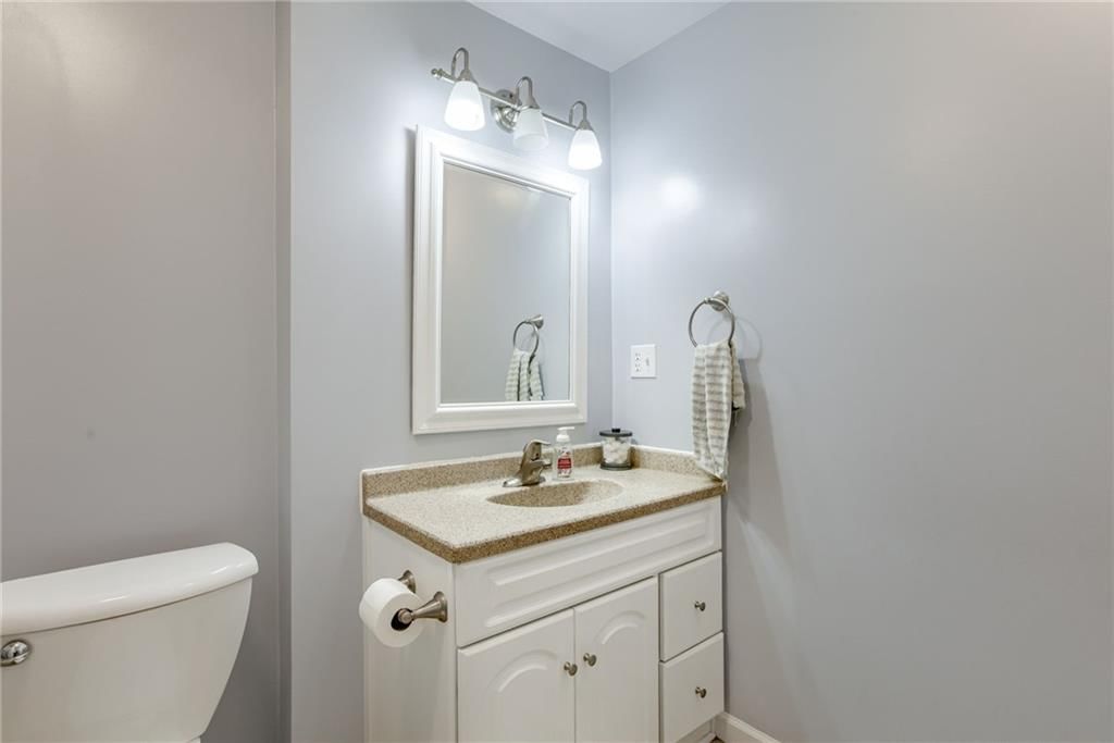 904 N Parkway Drive — photo 19