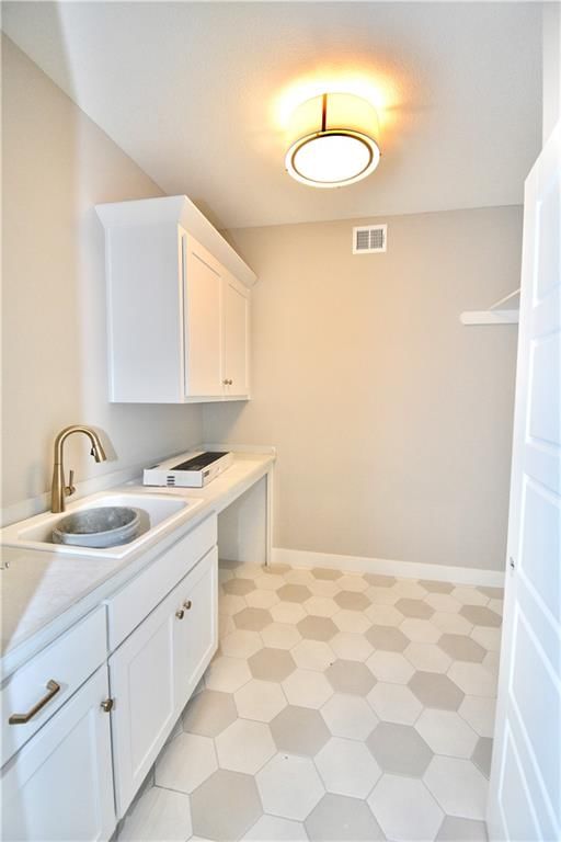 8312 NE 76th Terrace — photo 9