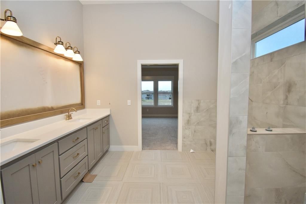 8312 NE 76th Terrace — photo 33